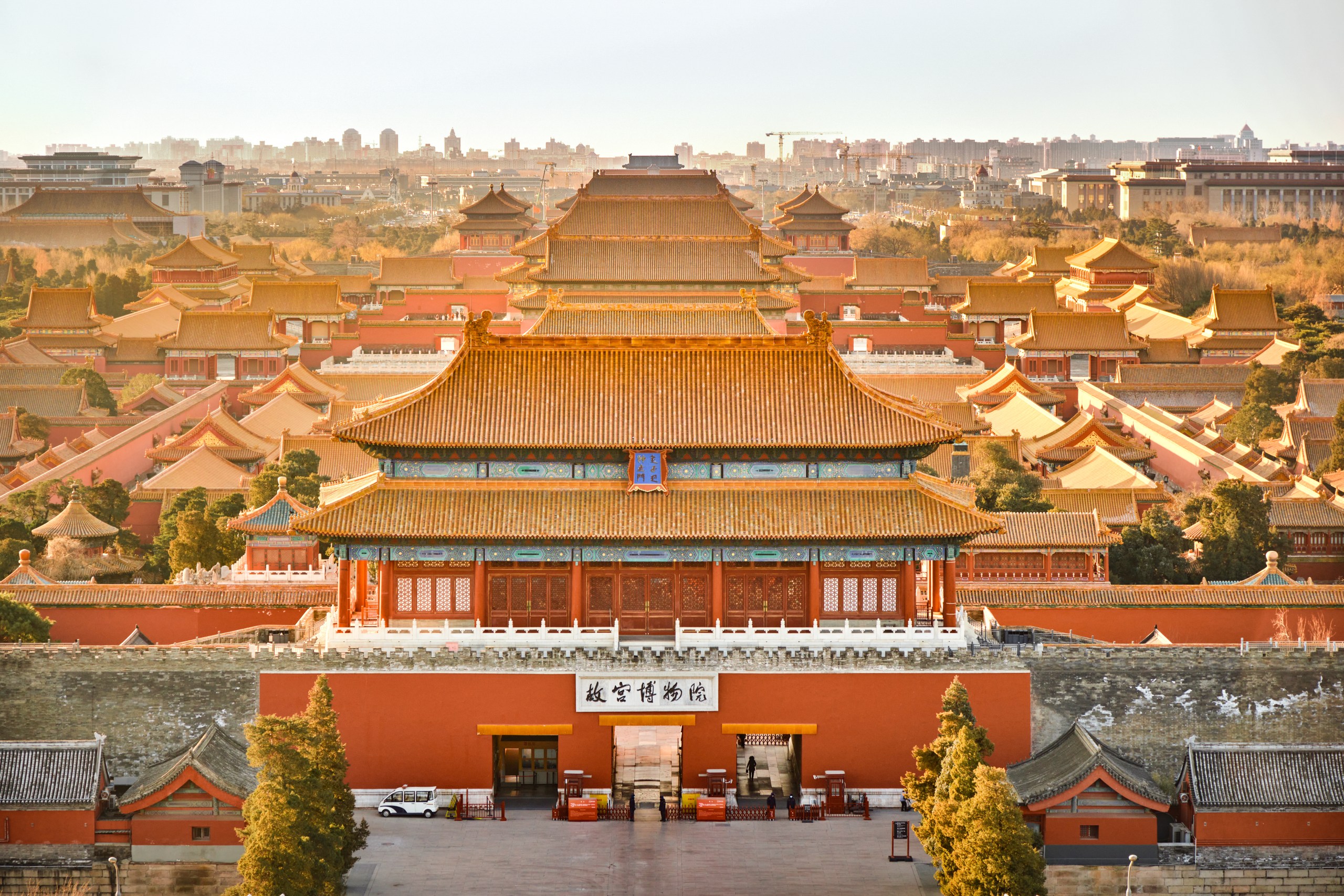 China Classic Tour: A Harmony of Past and Present