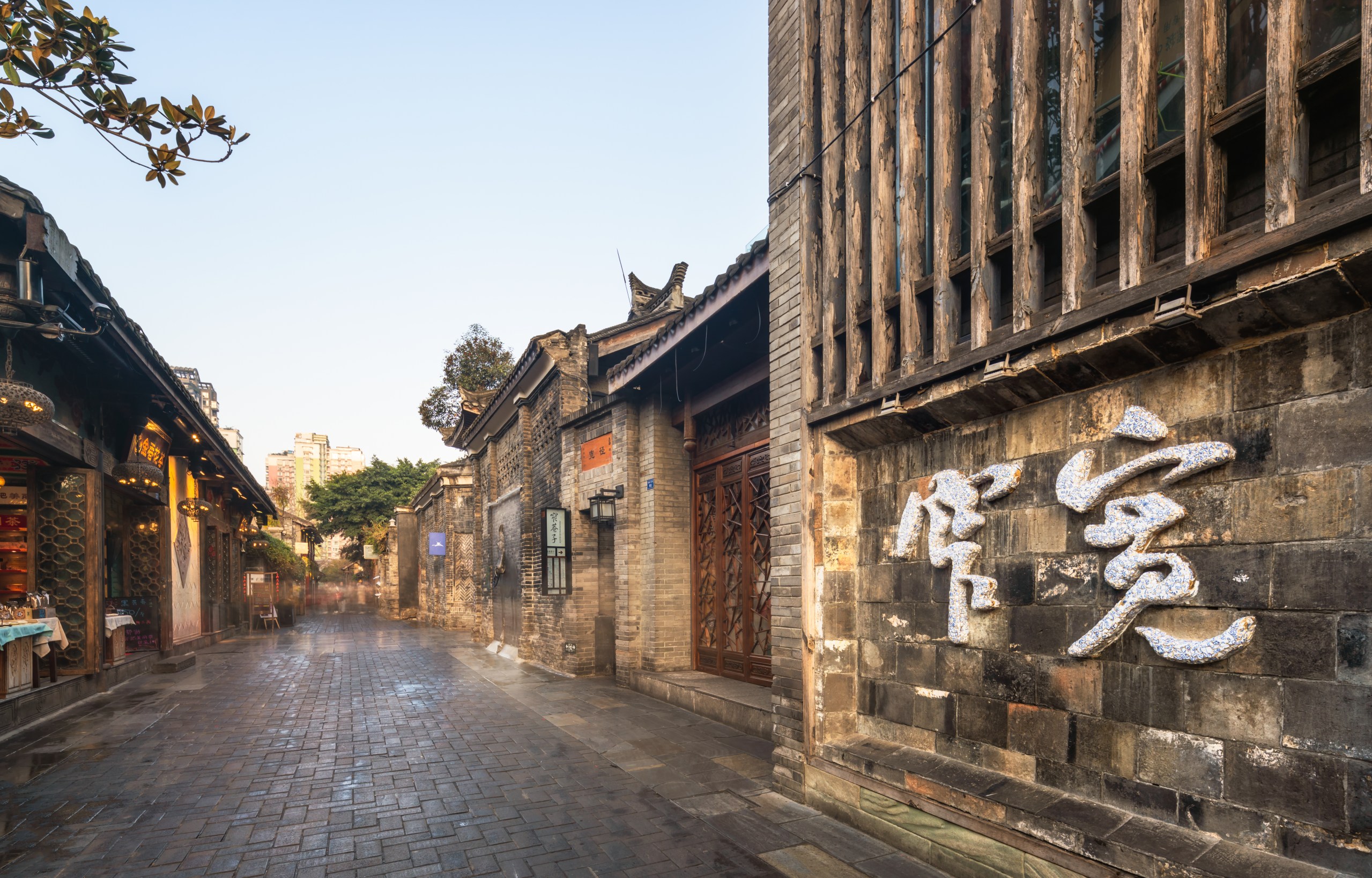 Kuanzhai Alley — China’s Iconic Cities and the Pulse of Local Life
