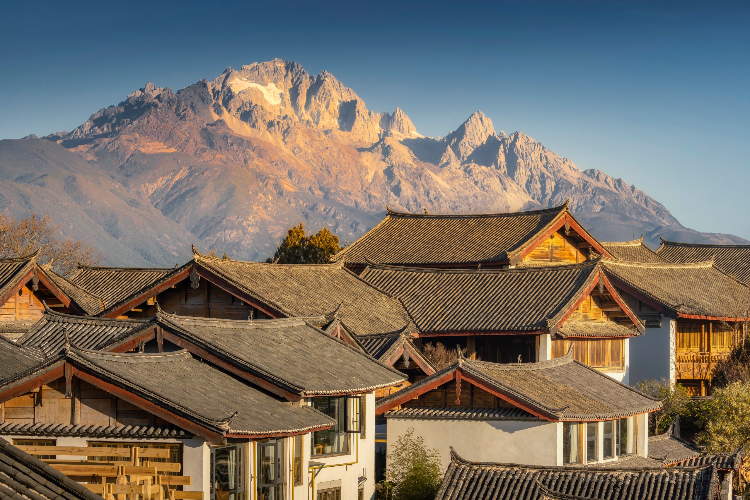 Charms of Yunnan: Mountain Escapes & Ethnic Cultures